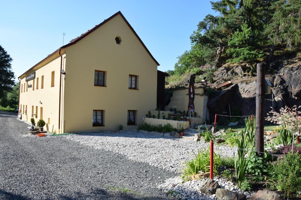 Apartmany Pod Klasterem Kladruby  외부 사진